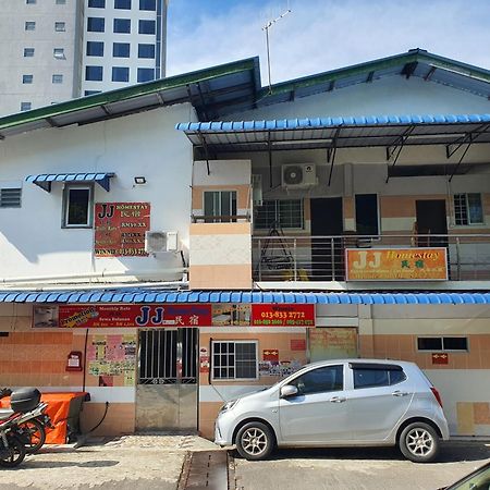 Oyo 90972 Jj Homestay Miri Buitenkant foto