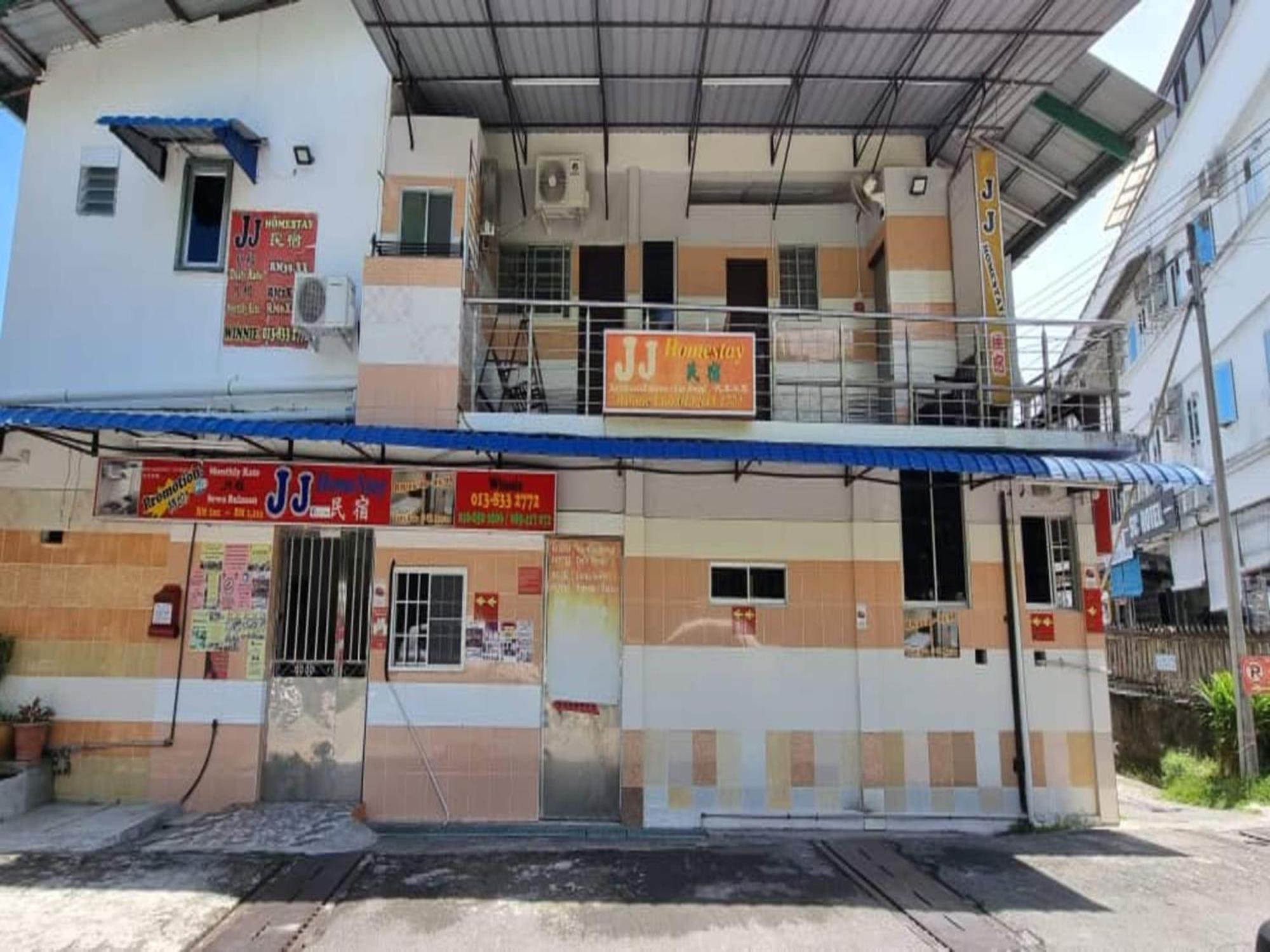 Oyo 90972 Jj Homestay Miri Buitenkant foto