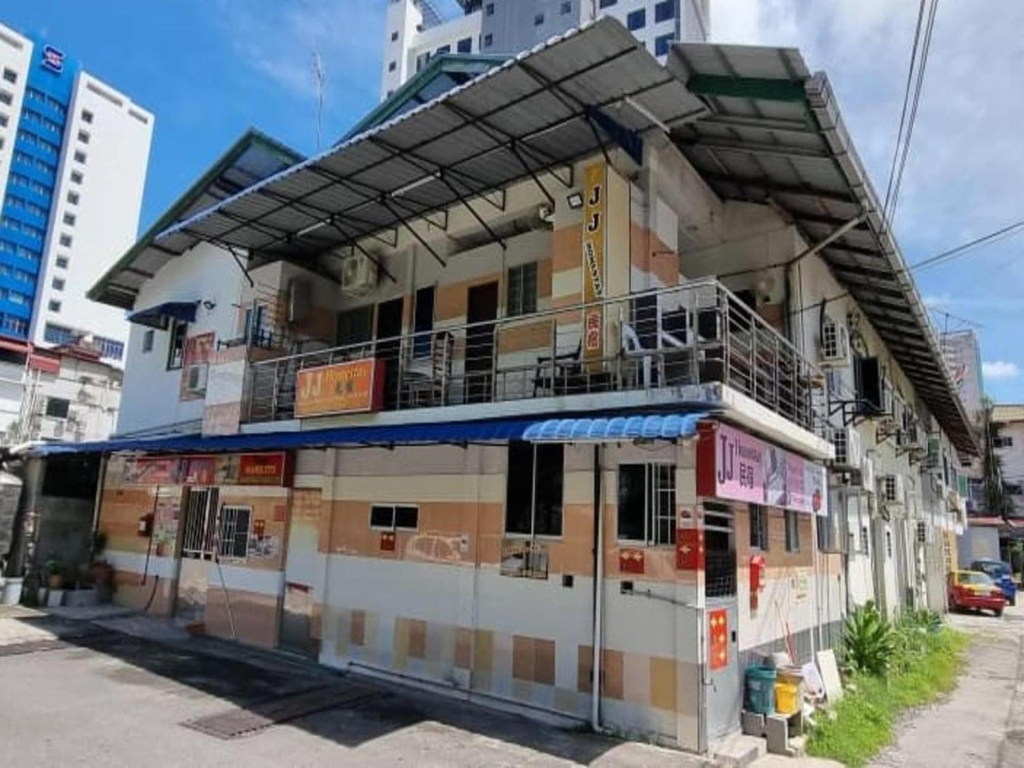 Oyo 90972 Jj Homestay Miri Buitenkant foto