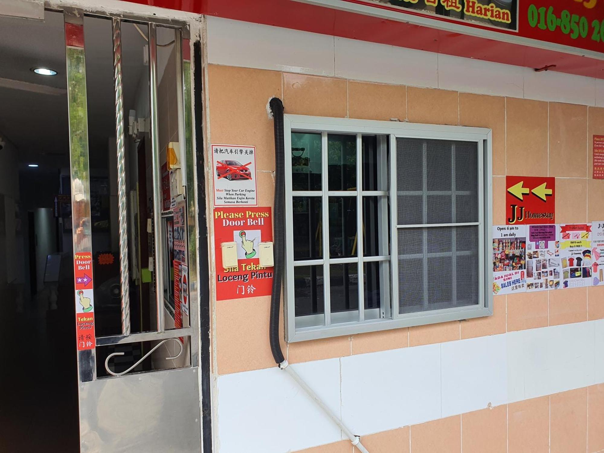 Oyo 90972 Jj Homestay Miri Buitenkant foto